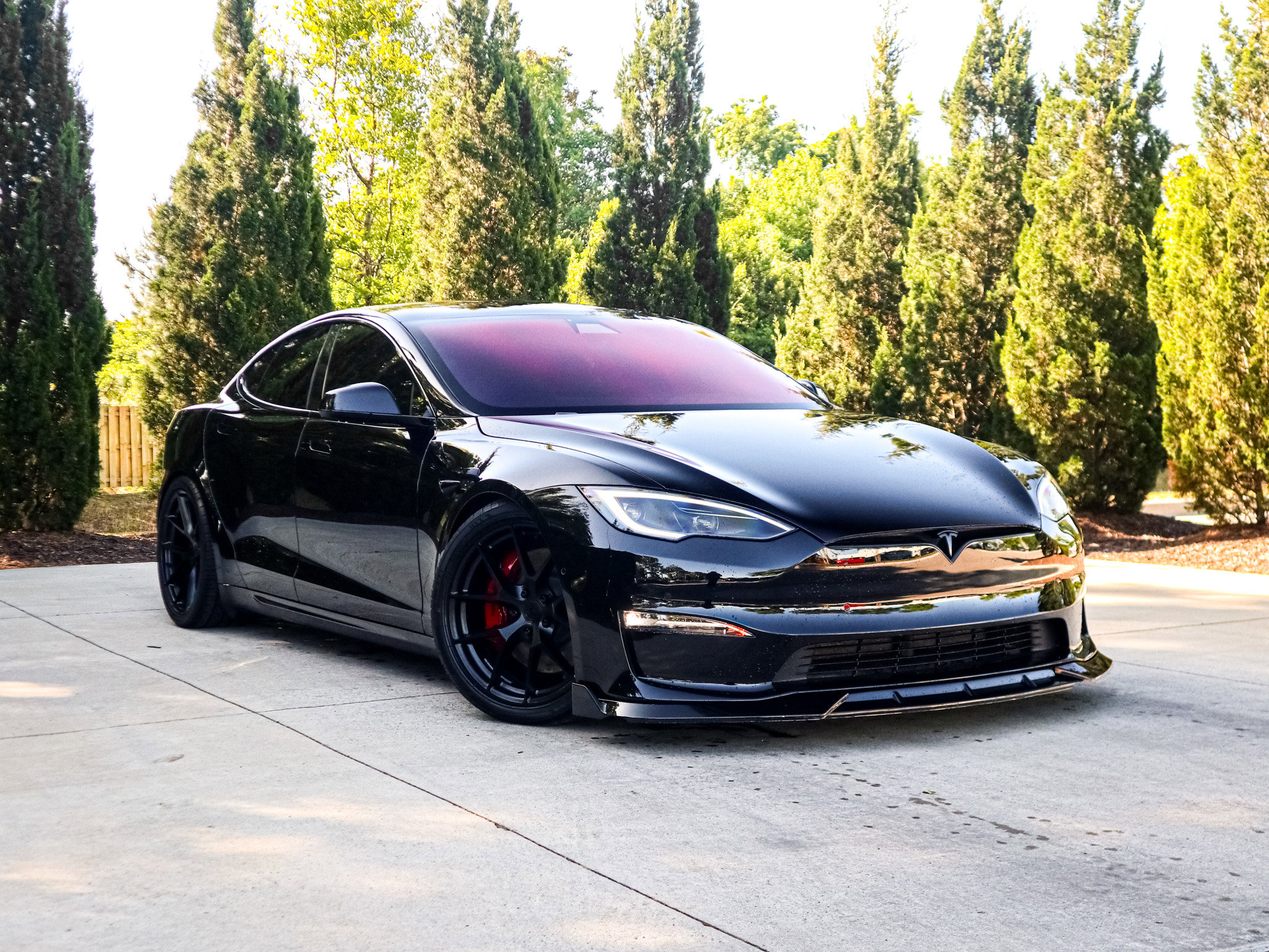 Used 2022 Tesla Model S Plaid AWD/4WD image 2