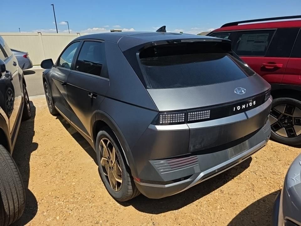 Used 2024 Hyundai Ioniq 5 SEL AWD/4WD image 4