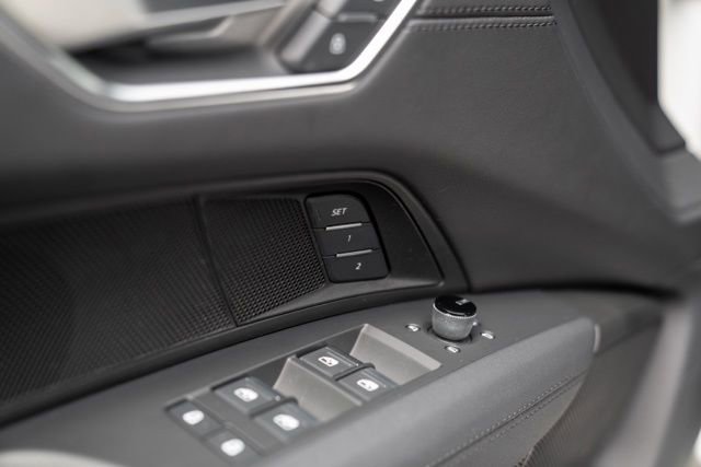 Used 2022 Audi e-tron GT Premium Plus AWD/4WD image 50