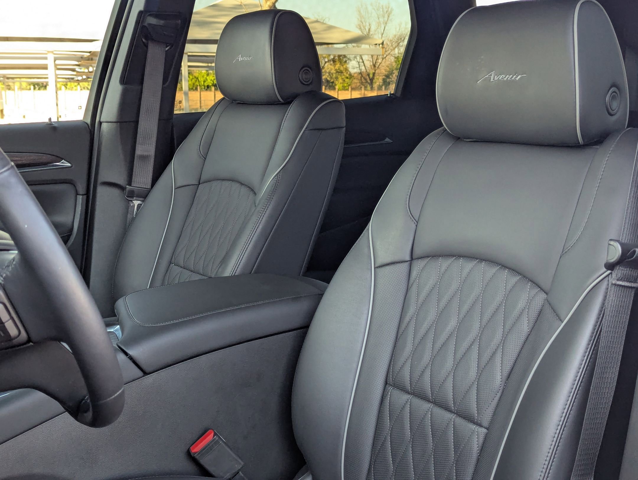 Used 2024 Buick Enclave Avenir w/ Avenir Technology Package FWD image 15