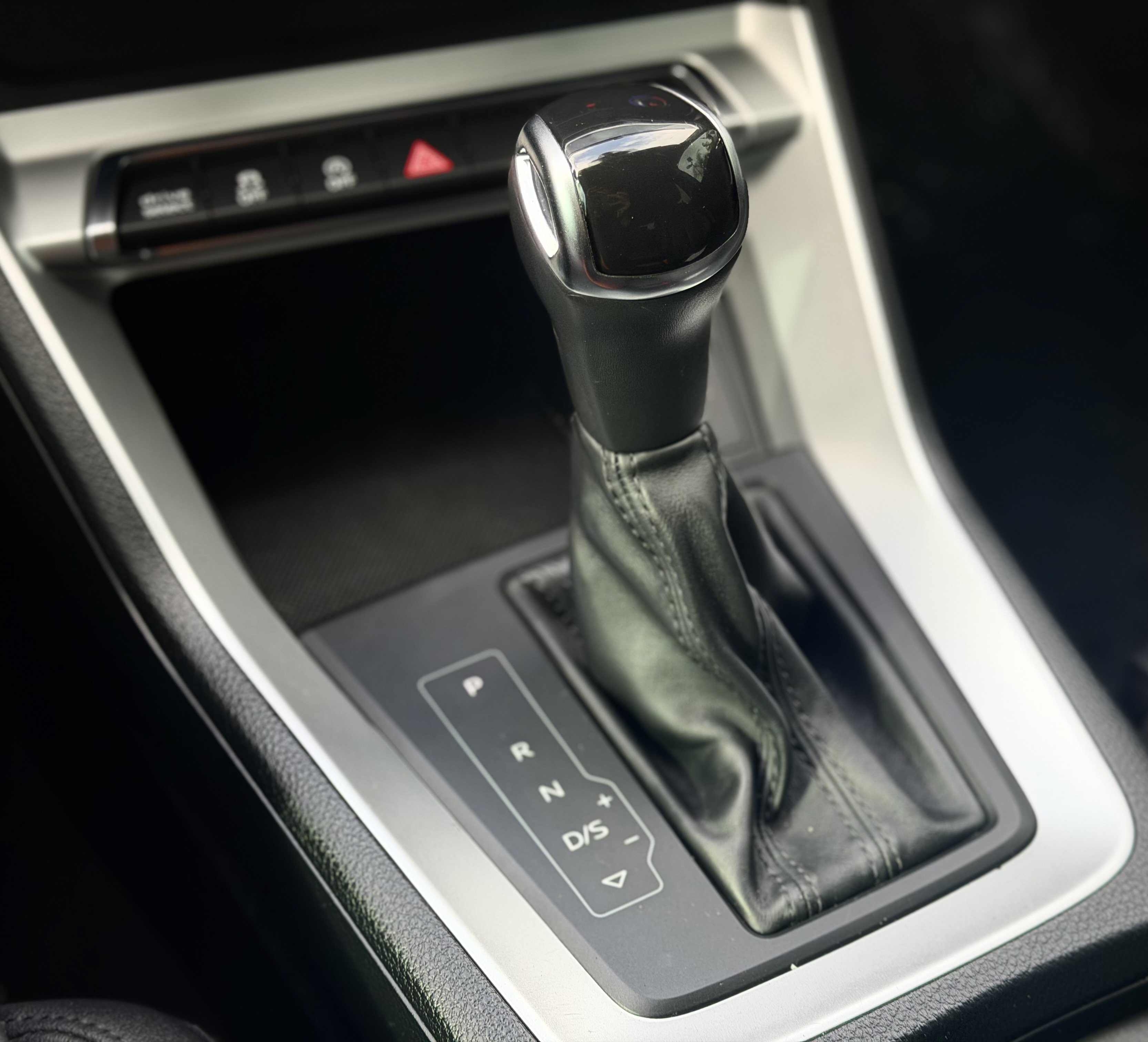 Used 2020 Audi Q3 2.0T Premium AWD/4WD image 30