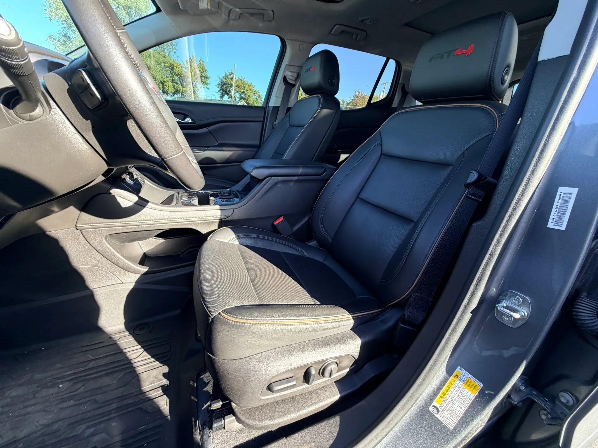 Used 2021 GMC Acadia AT4 w/ Trailering Package AWD/4WD image 10