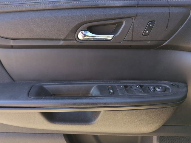 Used 2013 Chevrolet Traverse LT FWD image 11