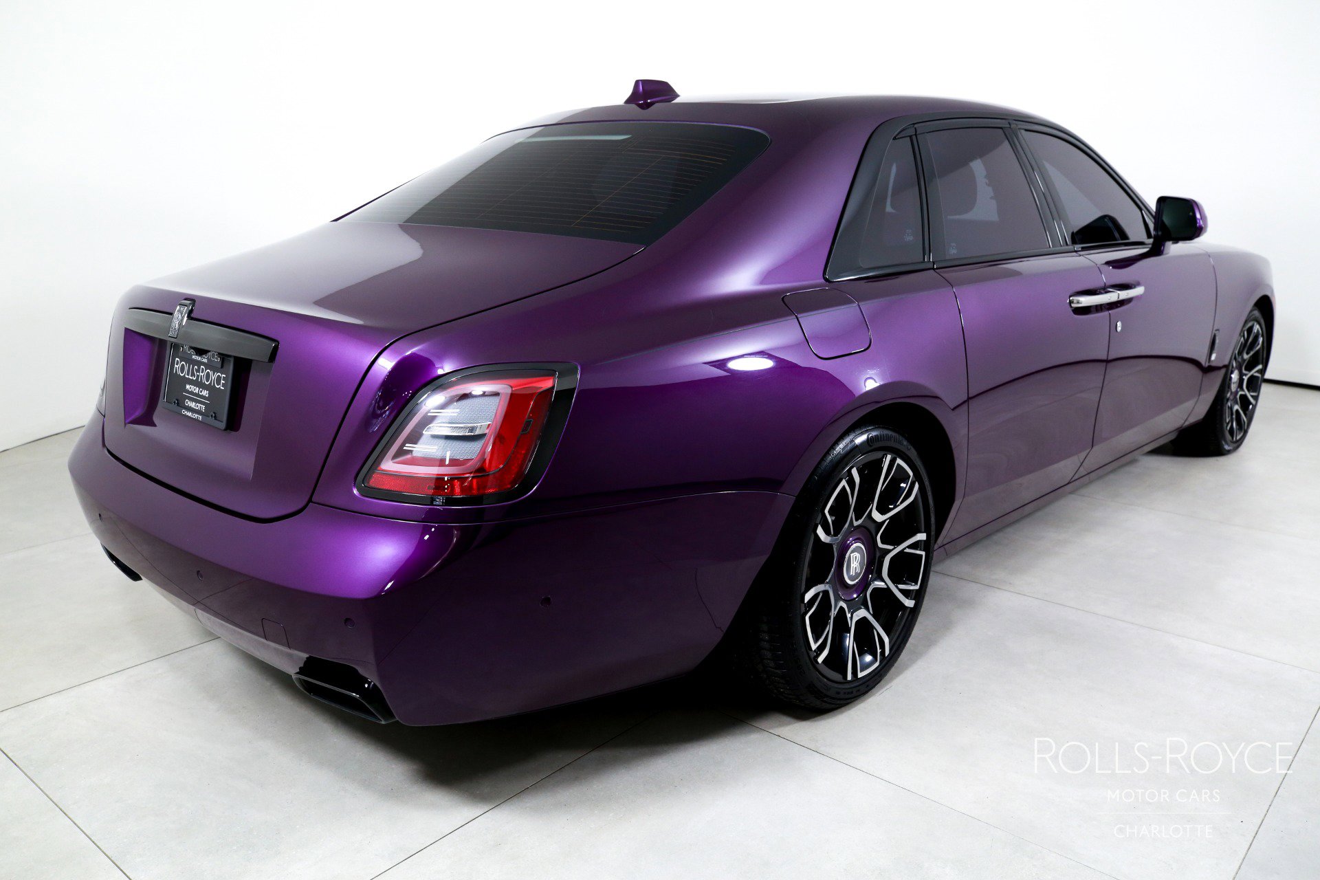 Certified 2022 Rolls-Royce Ghost Black Badge image 2