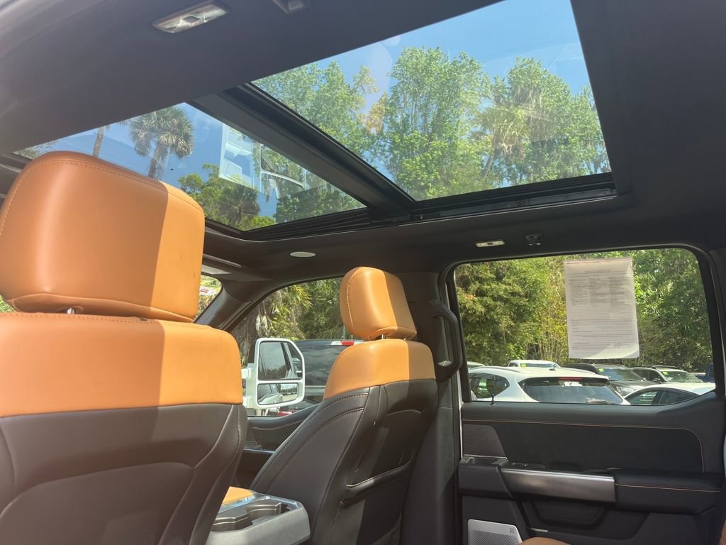 Used 2023 Ford F450 Platinum w/ Camper Package image 9