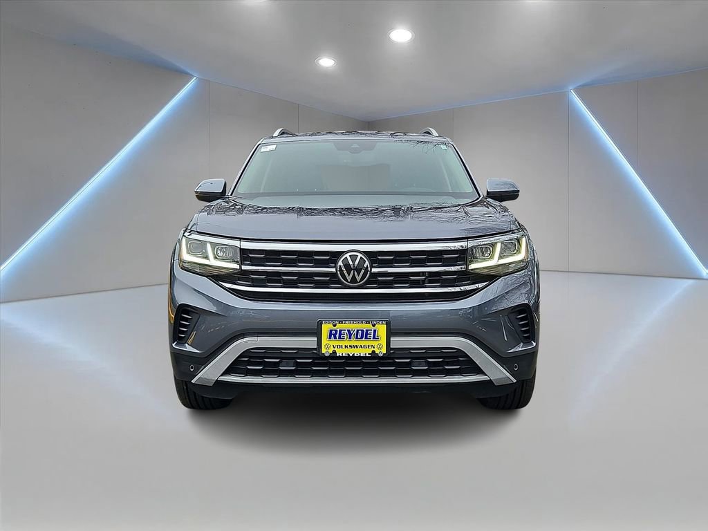 Certified 2022 Volkswagen Atlas SEL image 2