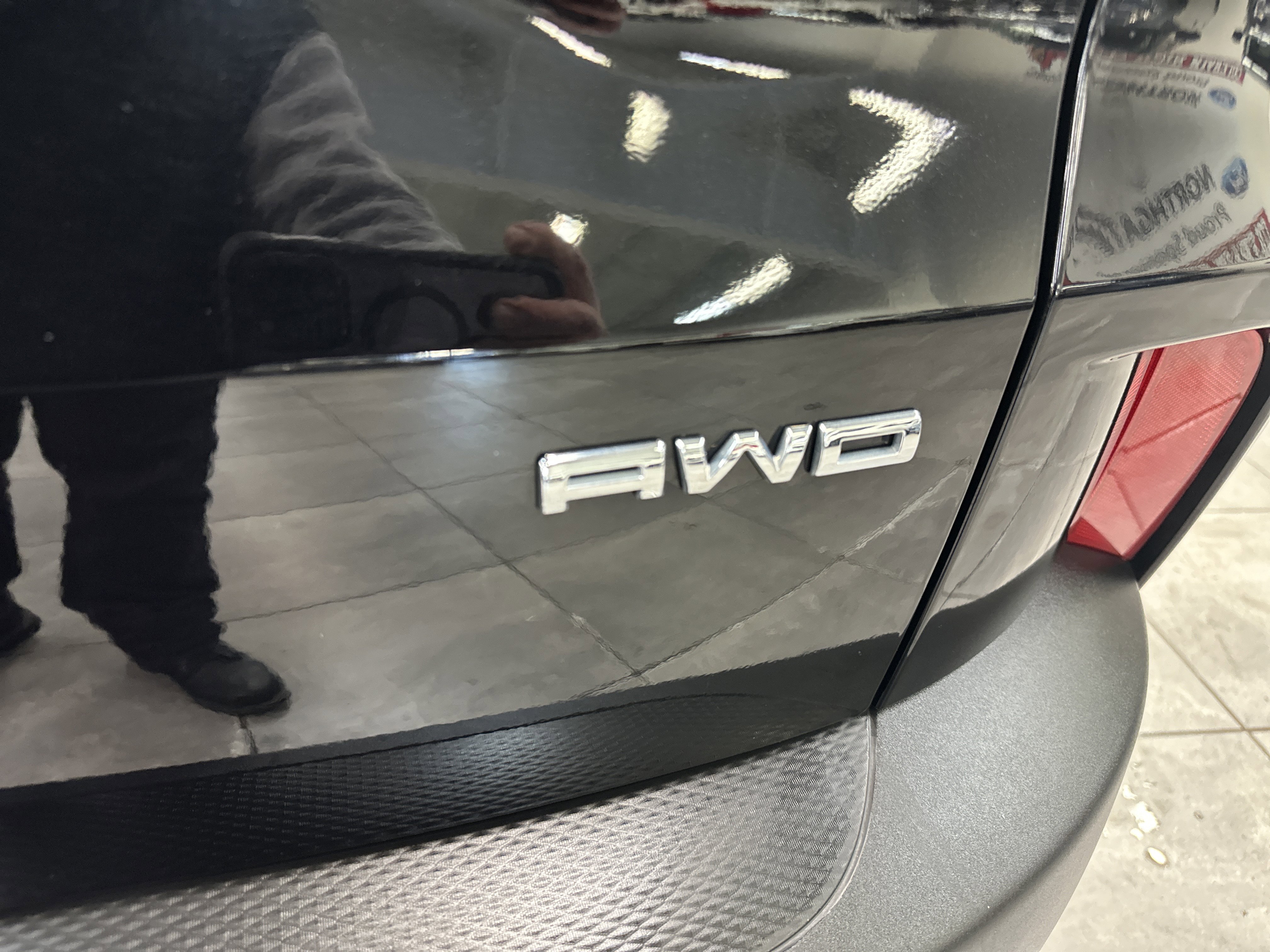 Used 2023 Ford Escape Active image 8