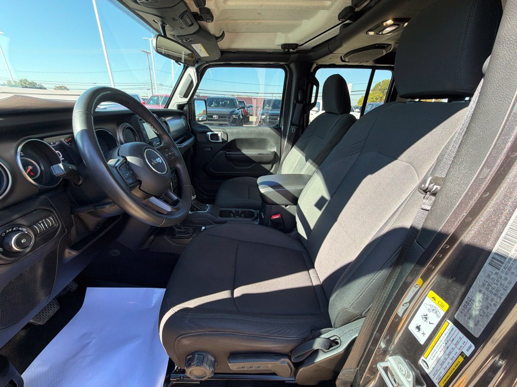 Used 2019 Jeep Wrangler Unlimited Sport S AWD/4WD image 10