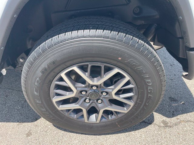 Used 2024 Jeep Wrangler Unlimited Sahara AWD/4WD image 29