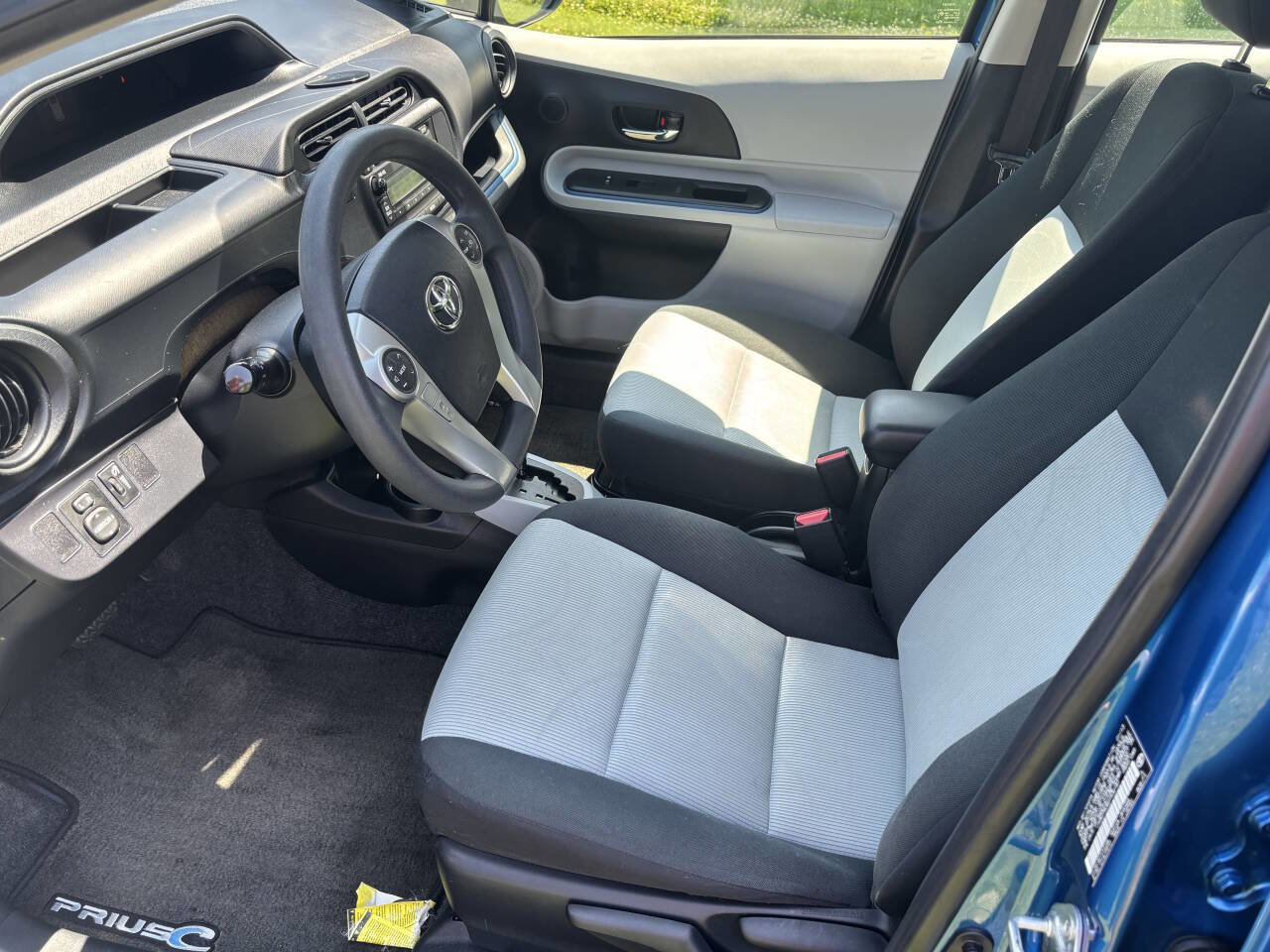 Used 2013 Toyota Prius C Two image 7