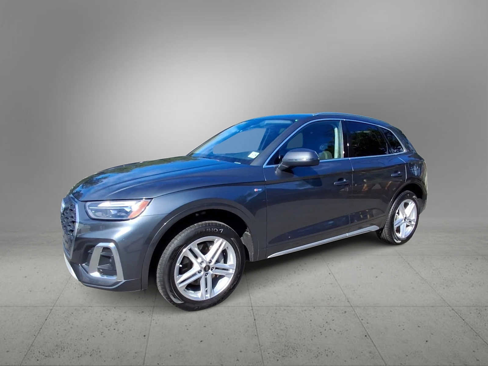 Used 2024 Audi Q5 e Premium Plus w/ Premium Plus Package AWD/4WD image 4
