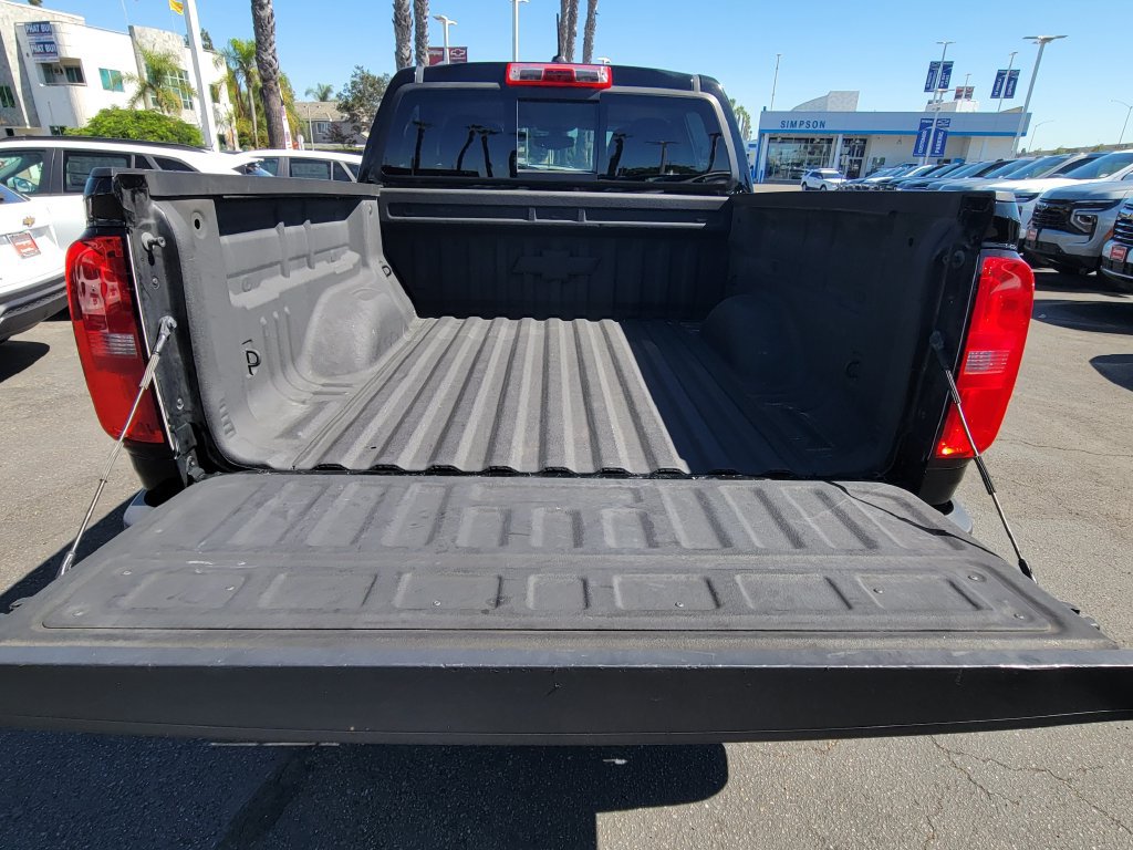 Used 2022 Chevrolet Colorado Z71 w/ Z71 Midnight Edition AWD/4WD image 23