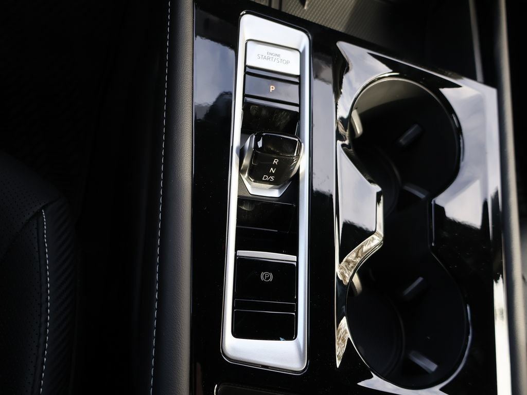 New 2026 Volkswagen Atlas Cross Sport SE AWD/4WD image 17