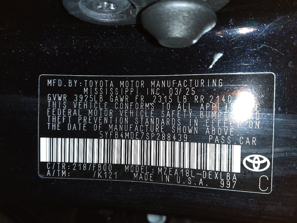 Used 2025 Toyota Corolla LE FWD image 33