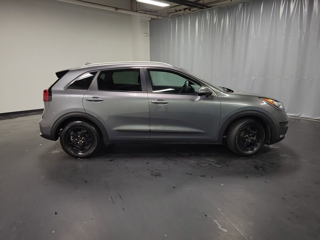 Used 2018 Kia Niro LX image 10