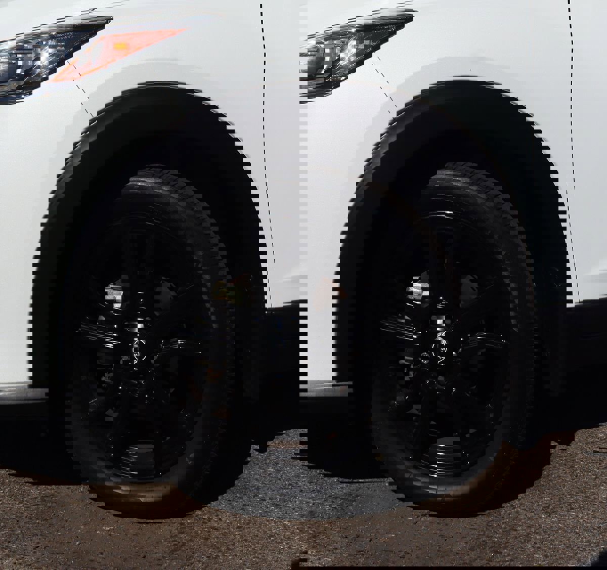 Used 2023 Nissan Kicks SR image 5