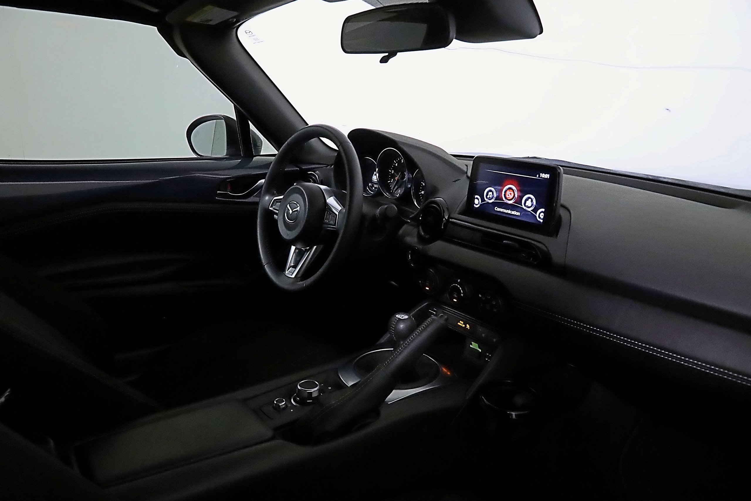 Used 2021 MAZDA MX-5 Miata RF Club RWD image 16