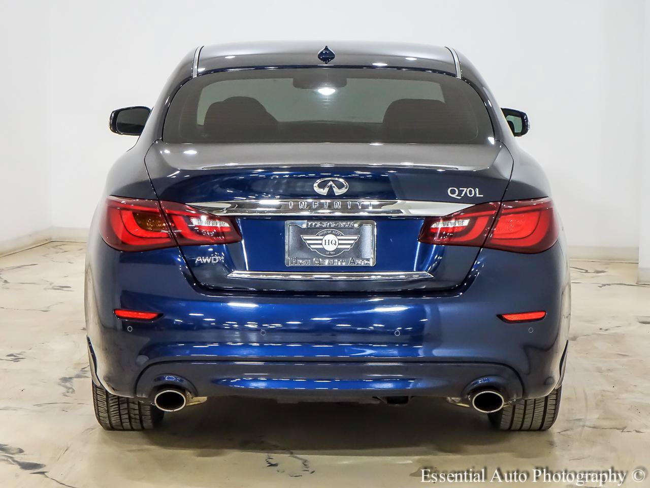 Used 2015 INFINITI Q70 L 3.7 w/ Deluxe Touring Package AWD/4WD image 7