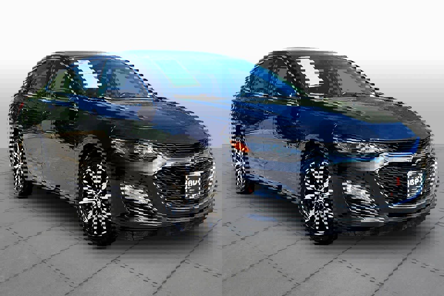 Used 2022 Chevrolet Malibu RS image 3