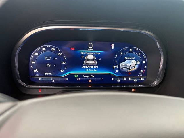 Certified 2024 Chevrolet Tahoe Z71 w/ Luxury Package AWD/4WD image 9