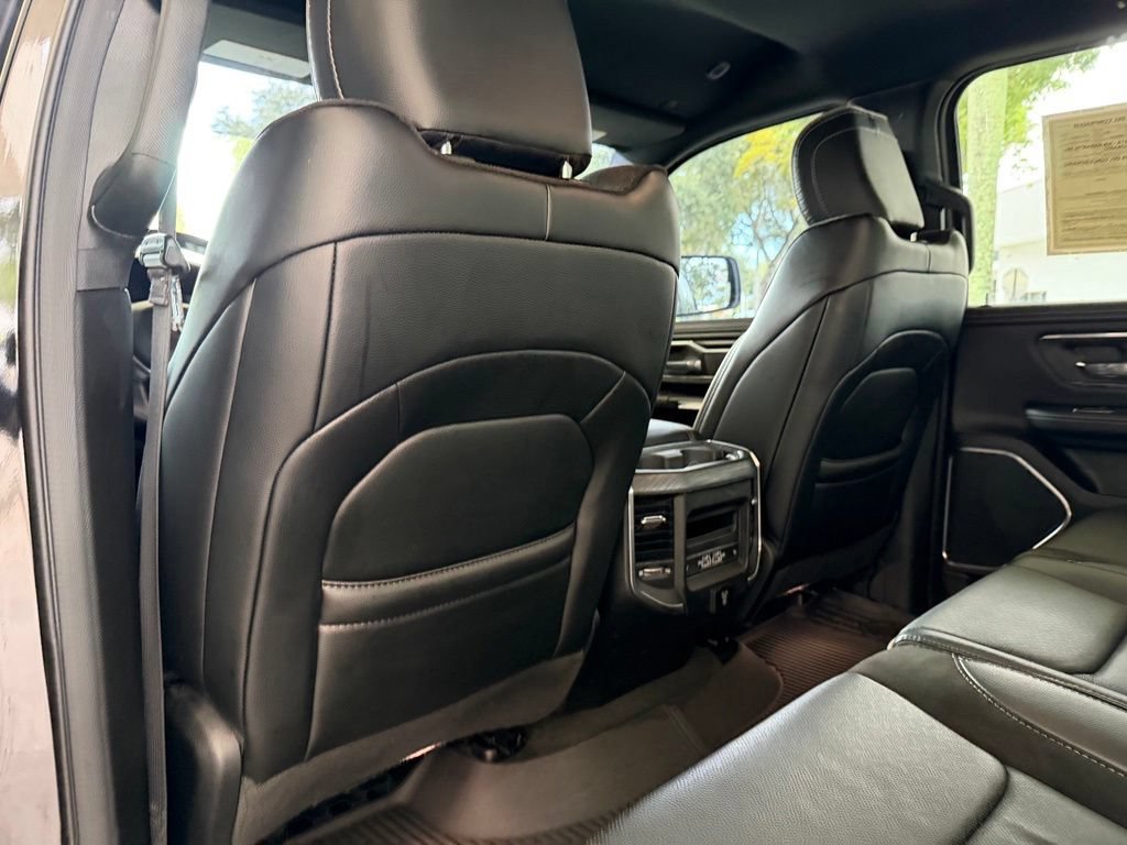 Used 2024 RAM 1500 Laramie AWD/4WD image 40
