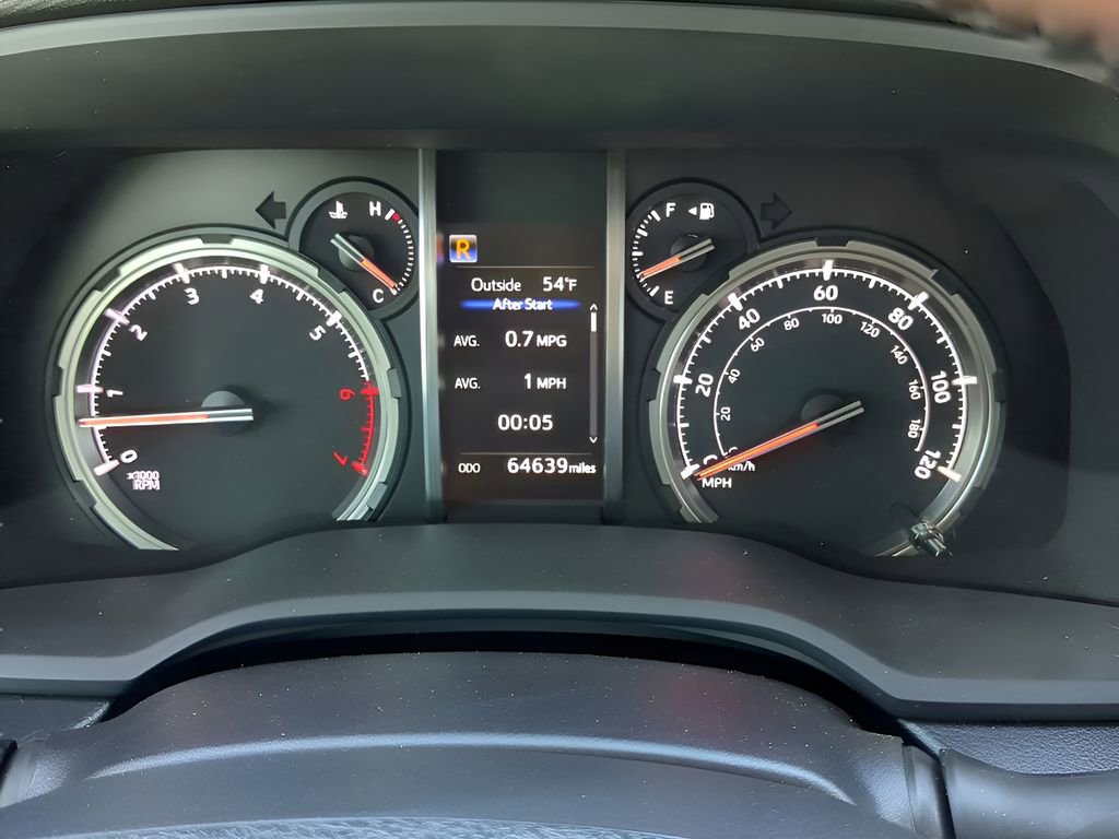 Used 2020 Toyota 4Runner TRD Off-Road image 31