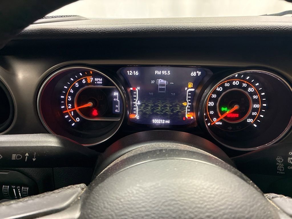 Used 2018 Jeep Wrangler Sport AWD/4WD image 16
