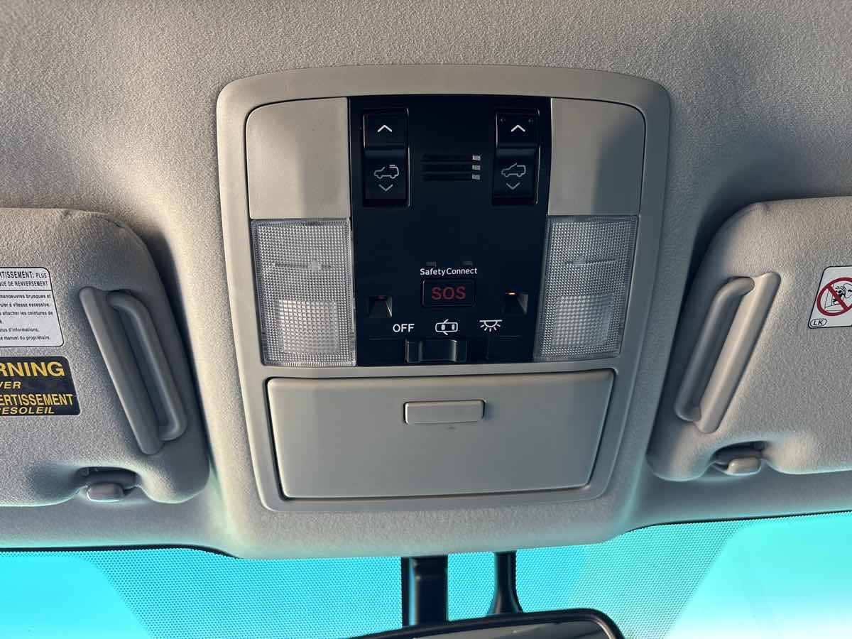 Used 2015 Lexus GX 460 Luxury w/ Preferred Accessory Package AWD/4WD image 29