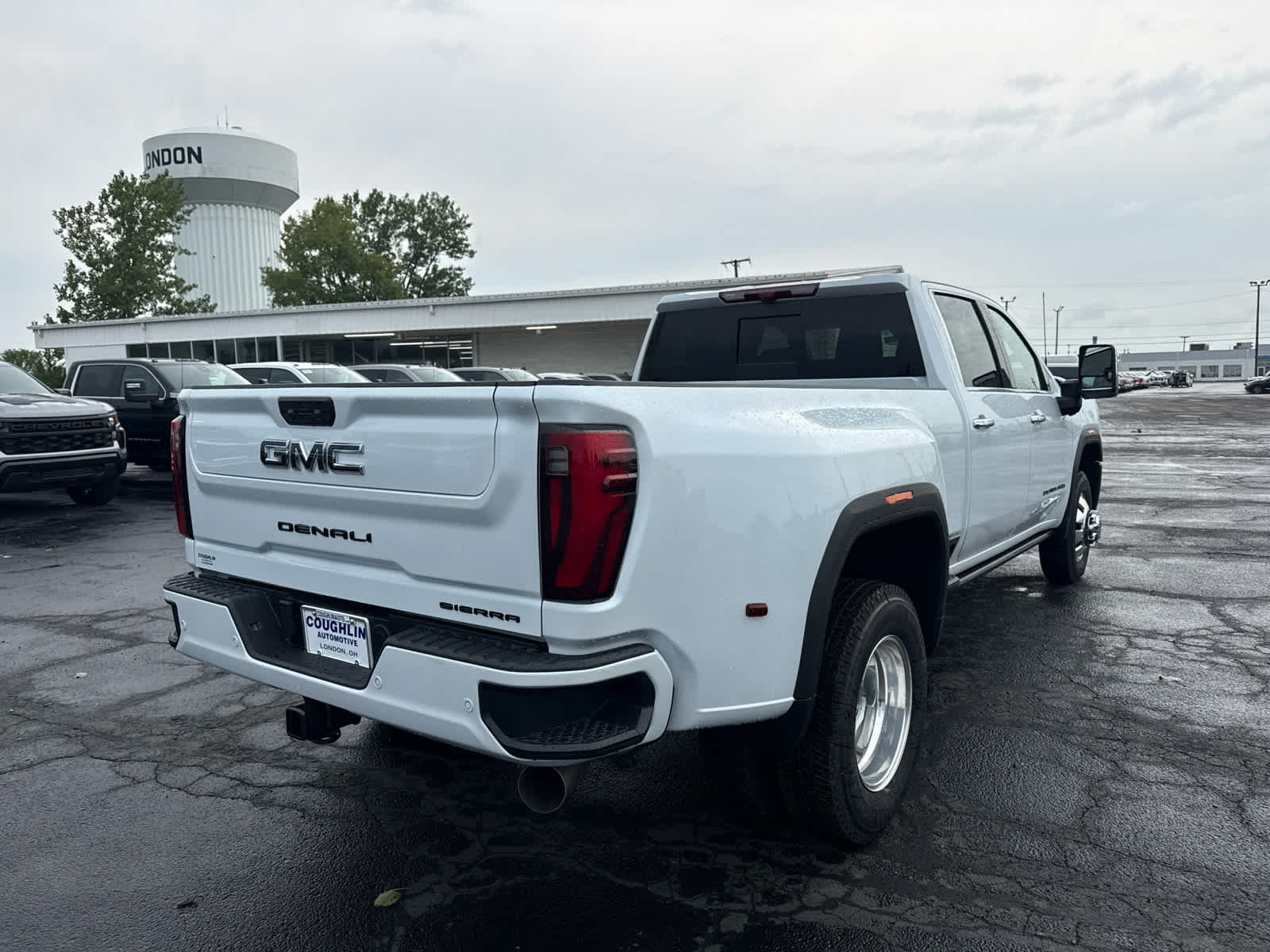 New 2026 GMC Sierra 3500 Denali Ultimate w/ LPO, Black Badging Package AWD/4WD image 5