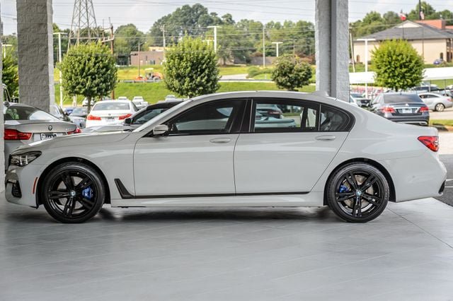 Used 2018 BMW 740i xDrive AWD/4WD image 58