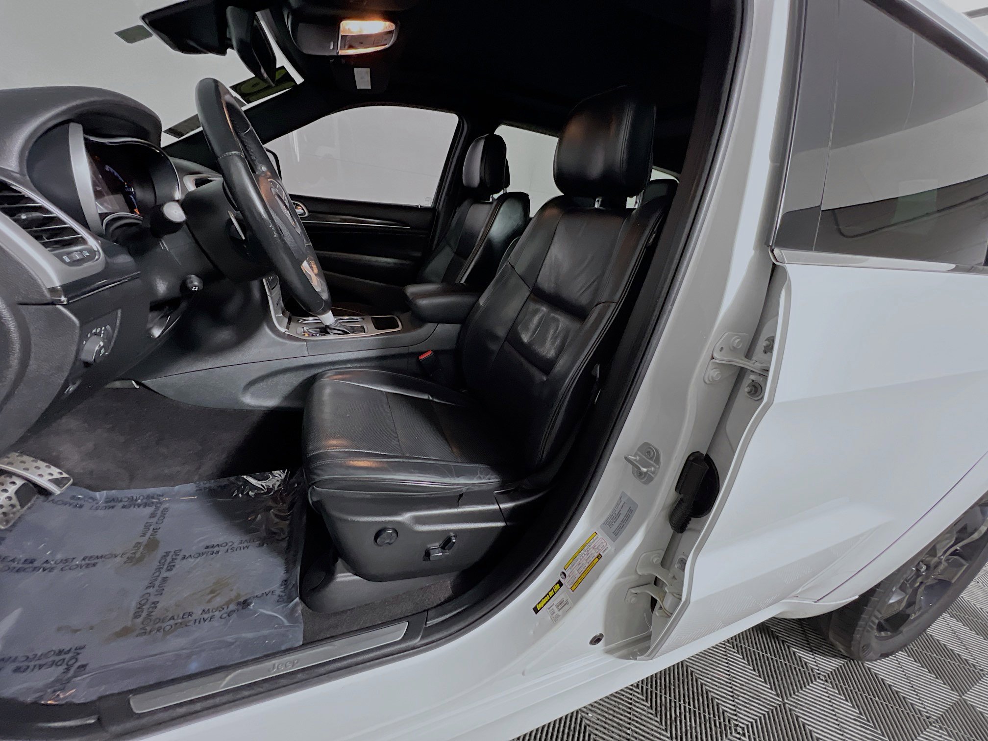 Used 2016 Jeep Grand Cherokee High Altitude image 15