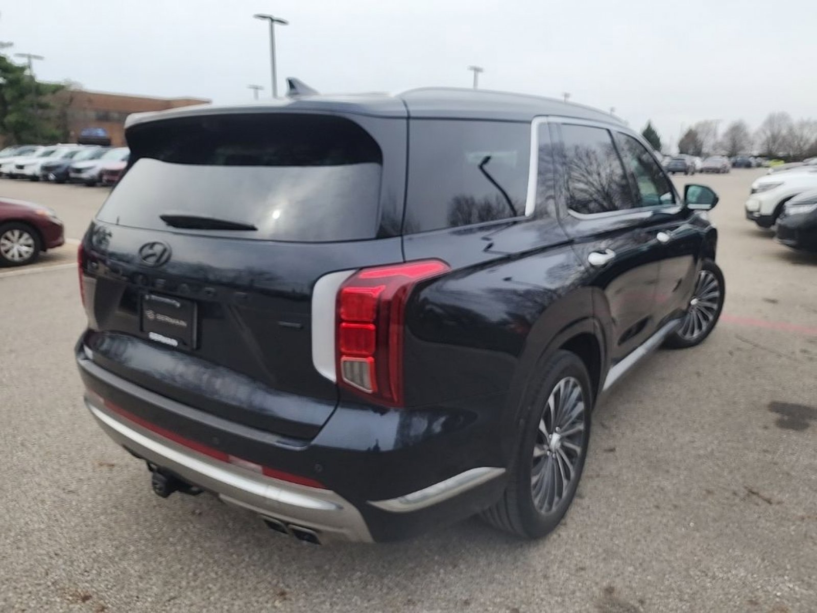 Used 2024 Hyundai Palisade Calligraphy image 7