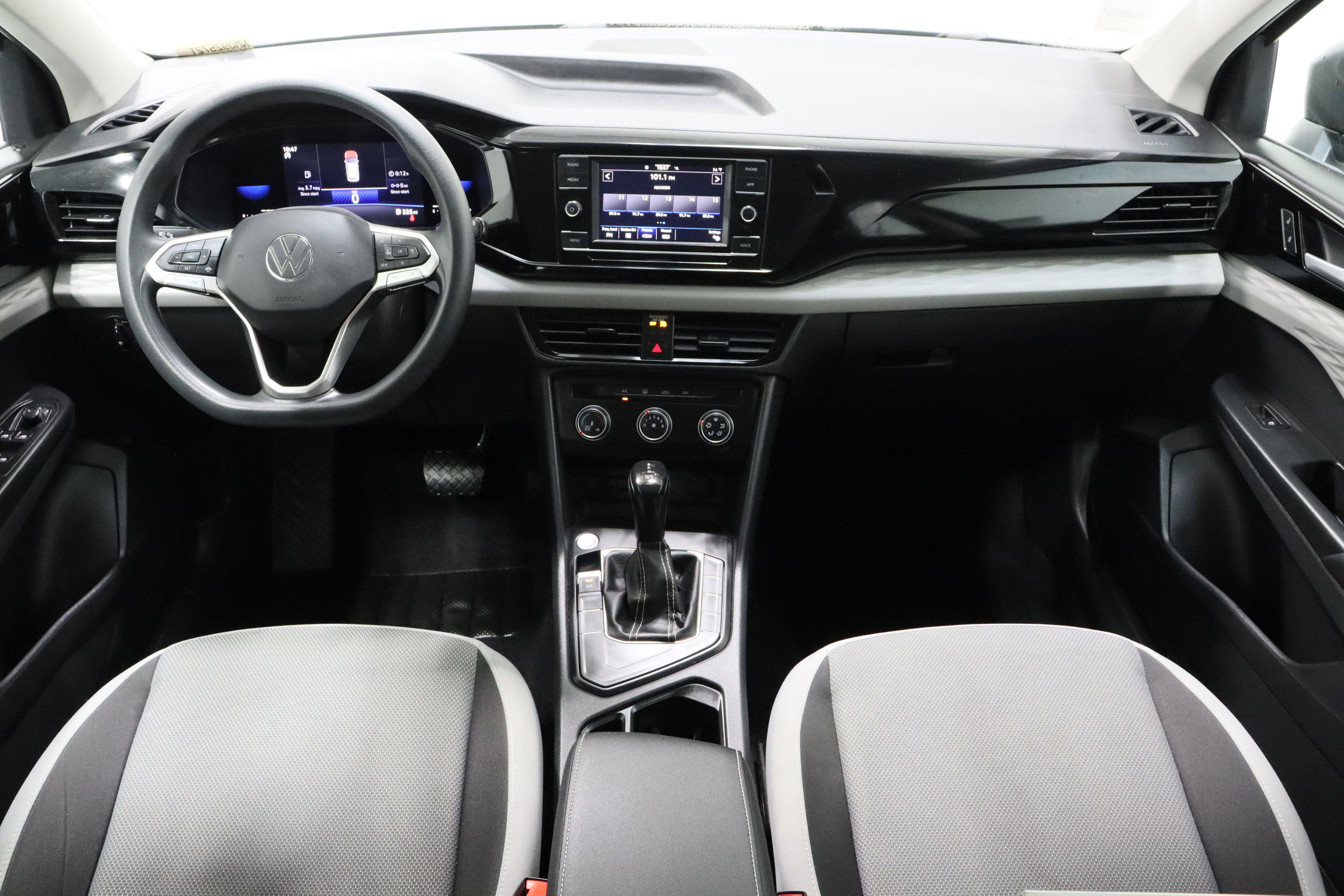 Used 2022 Volkswagen Taos S image 27