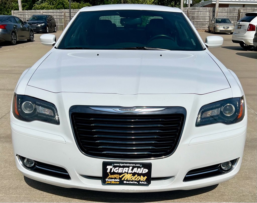 Used 2014 Chrysler 300 S AWD/4WD image 2
