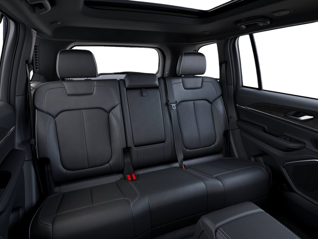 New 2026 Jeep Grand Cherokee Limited AWD/4WD image 15
