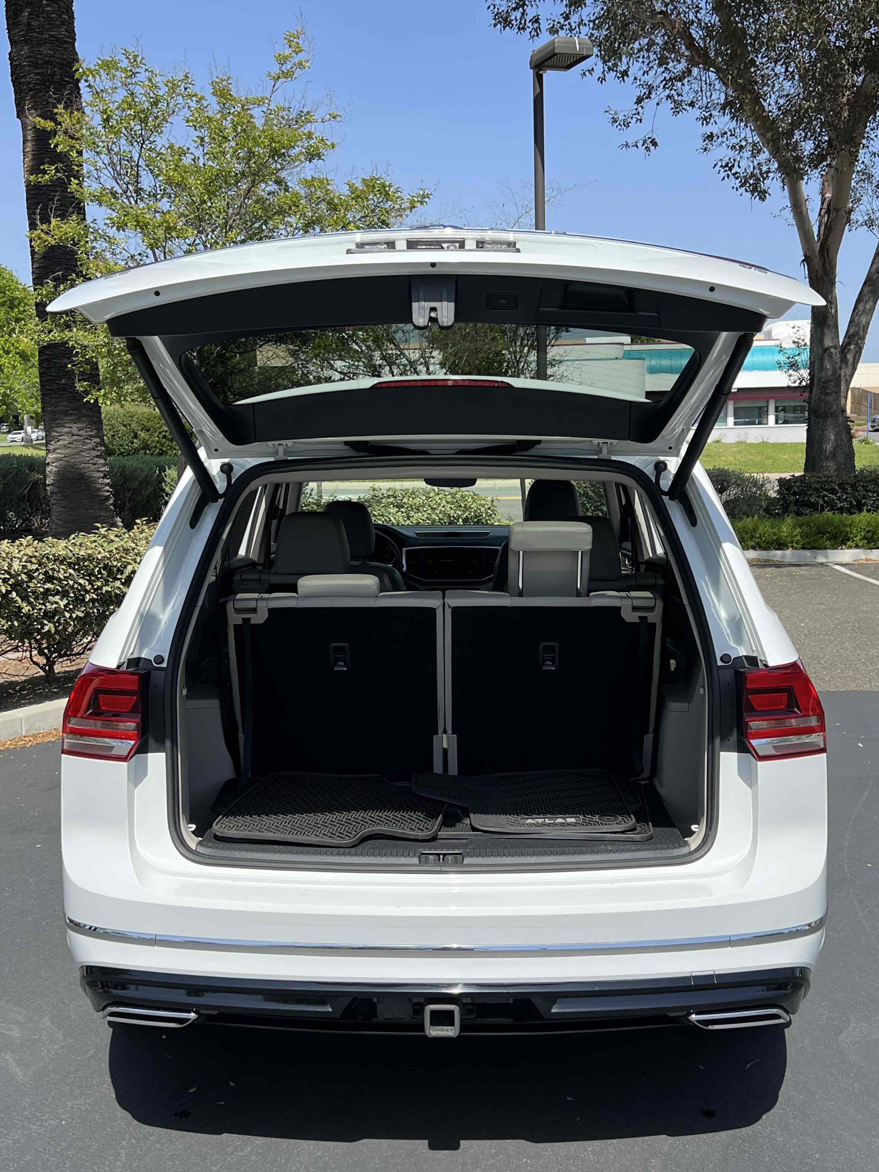 Used 2019 Volkswagen Atlas SE w/ Towing Package image 49