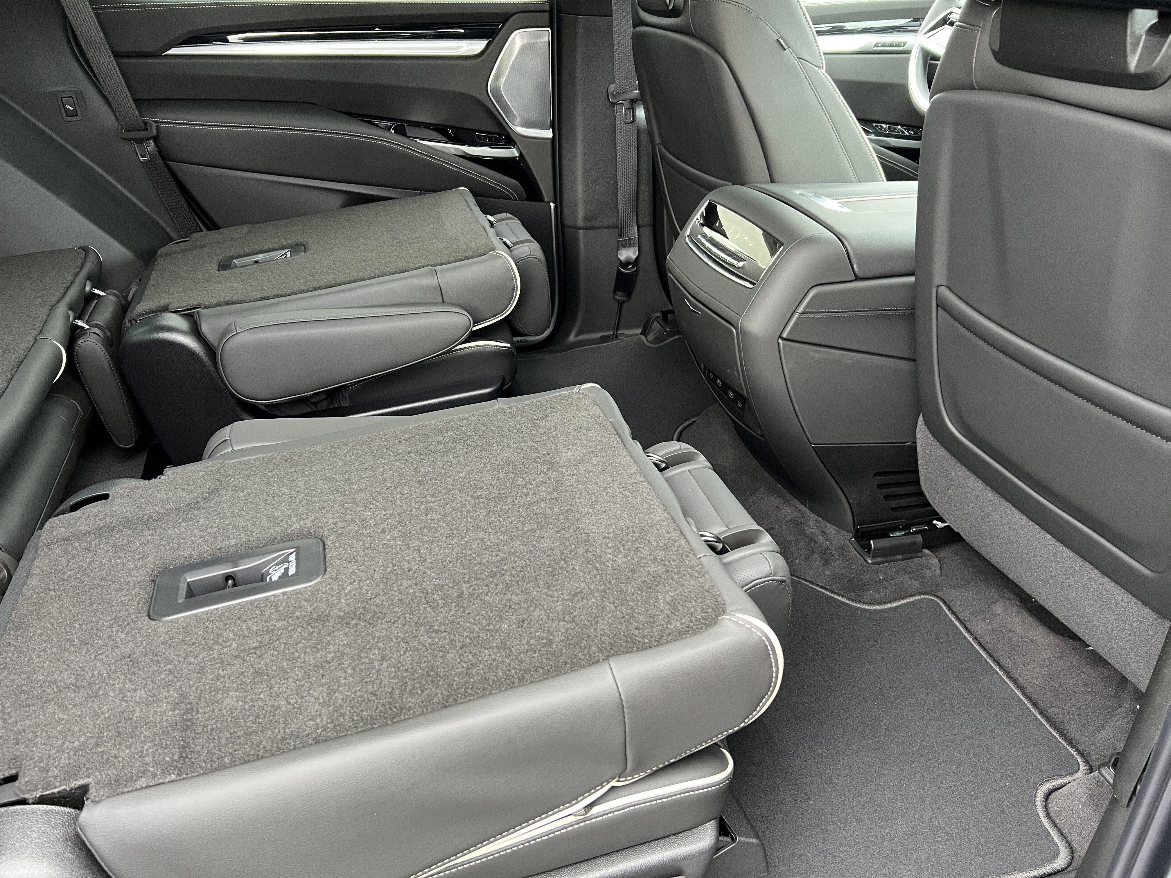 New 2026 Cadillac Escalade Sport w/ Touring Package image 24