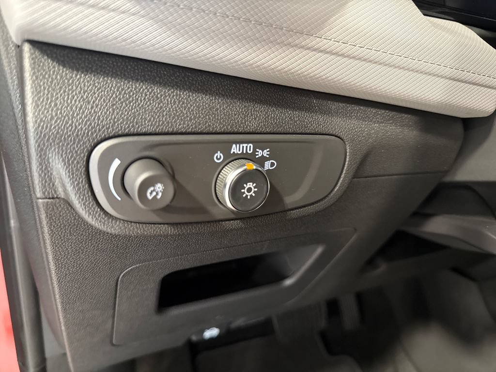 New 2026 Chevrolet TrailBlazer LT w/ Convenience Package AWD/4WD image 10