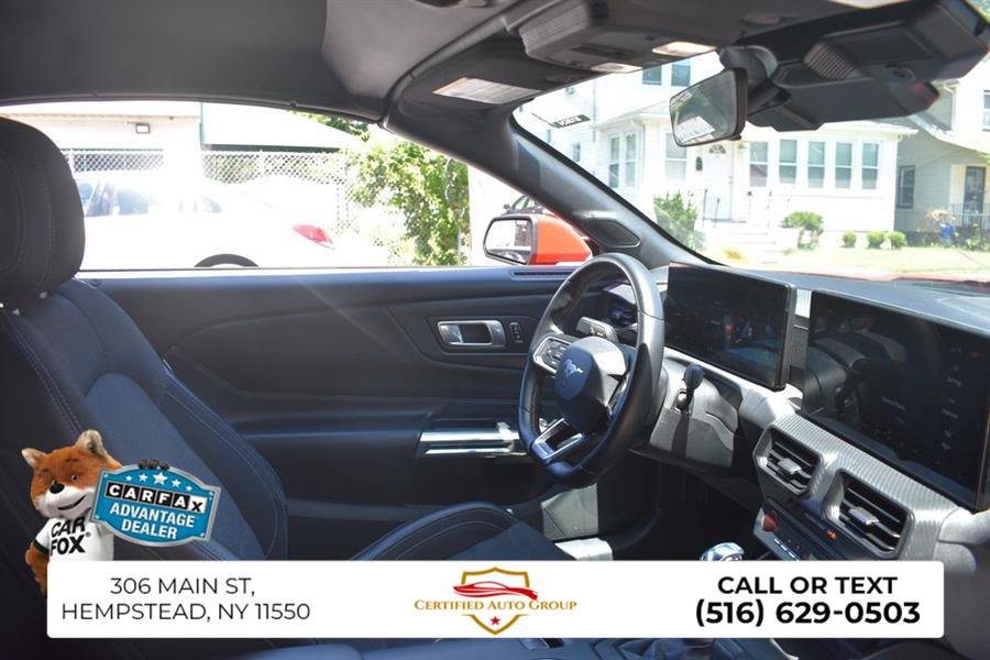 Used 2024 Ford Mustang Convertible RWD image 26