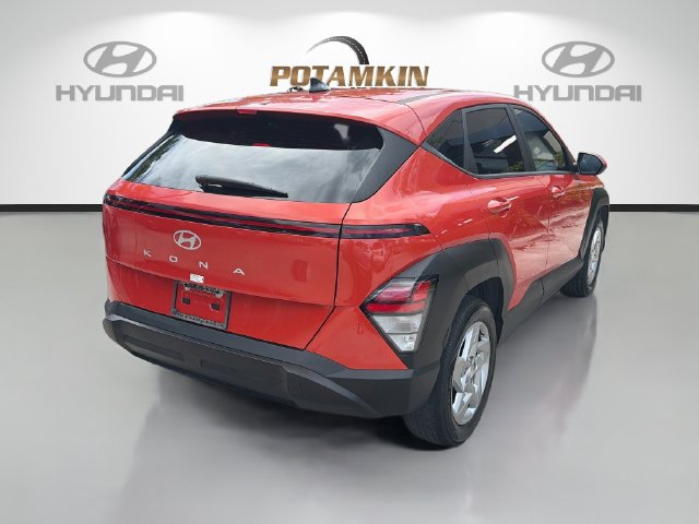 Certified 2024 Hyundai Kona SE FWD image 6