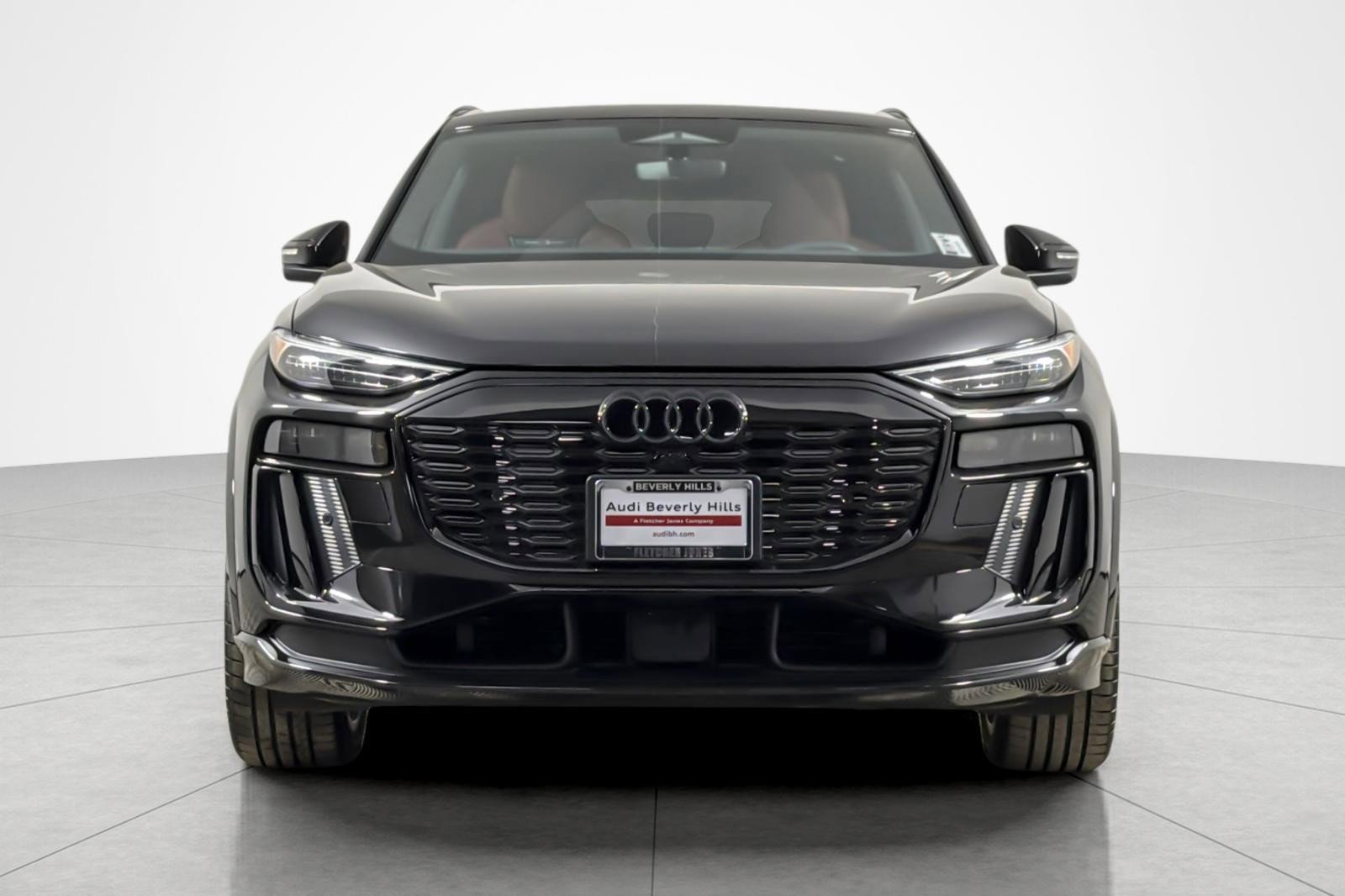 Certified 2025 Audi SQ6 e-tron Prestige w/ 21" Black Optic Wheel Package image 8