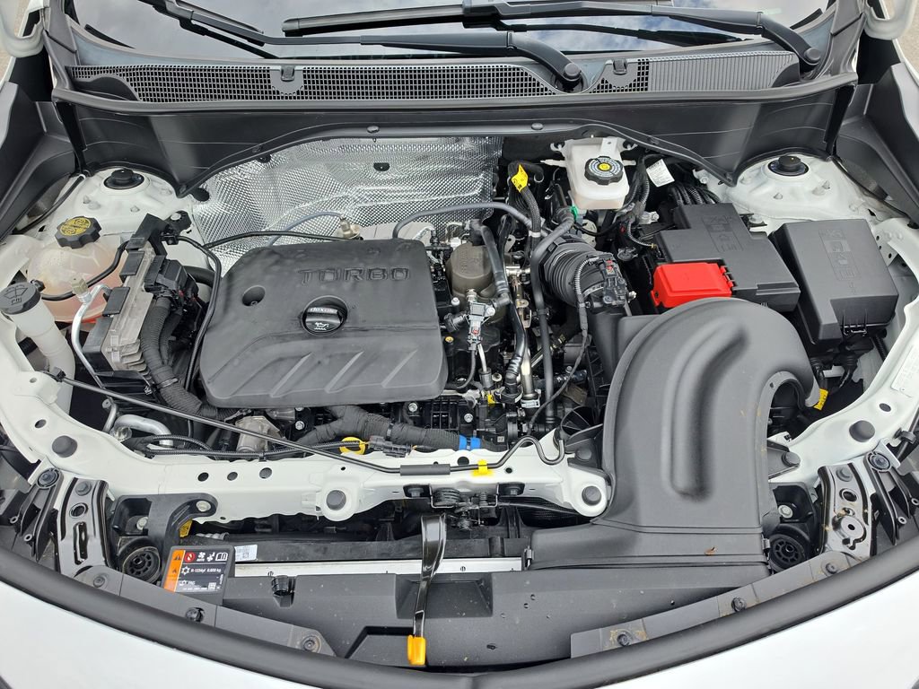 Certified 2024 Buick Encore GX Preferred w/ Comfort Package image 28