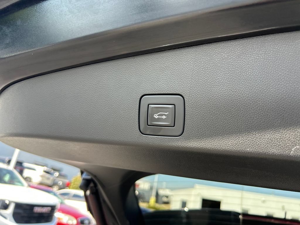 Used 2023 Buick Encore GX Essence w/ Experience Buick Package AWD/4WD image 30
