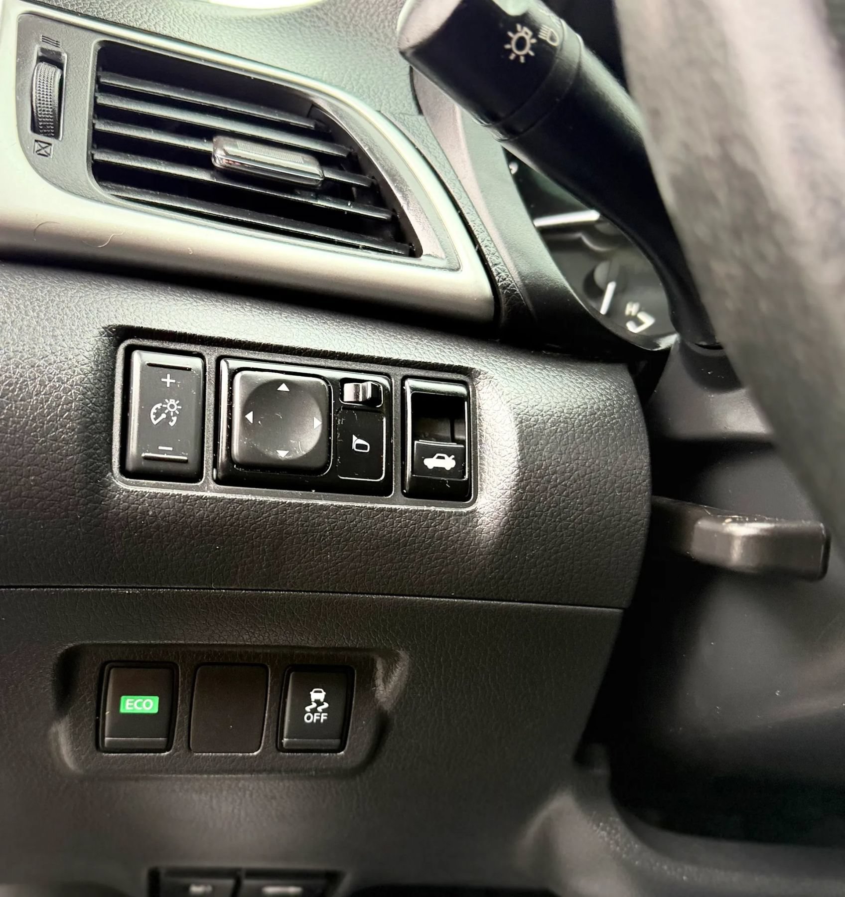 Used 2019 Nissan Sentra SV FWD image 22