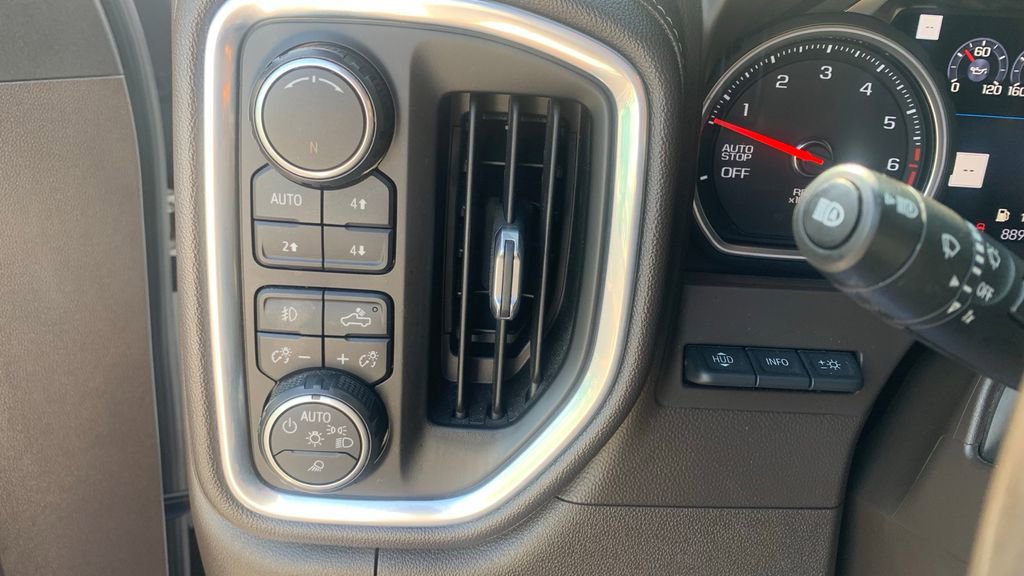 Used 2019 Chevrolet Silverado 1500 LTZ w/ LTZ Premium Package image 32