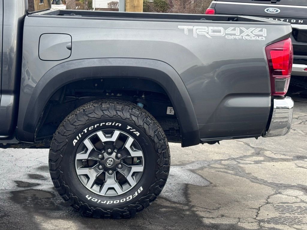 Used 2019 Toyota Tacoma TRD Off-Road image 36