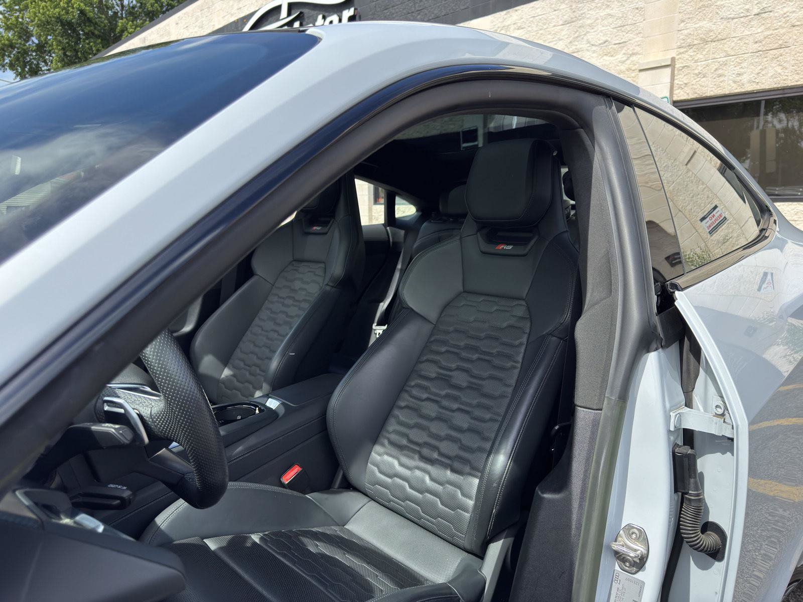 Used 2023 Audi RS e-tron GT w/ Carbon Performance Package AWD/4WD image 28