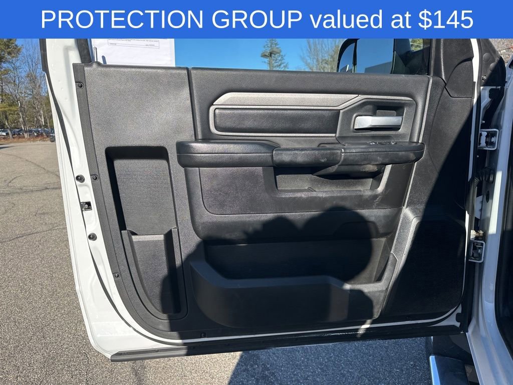 Used 2019 RAM 2500 Tradesman w/ Chrome Appearance Group image 16