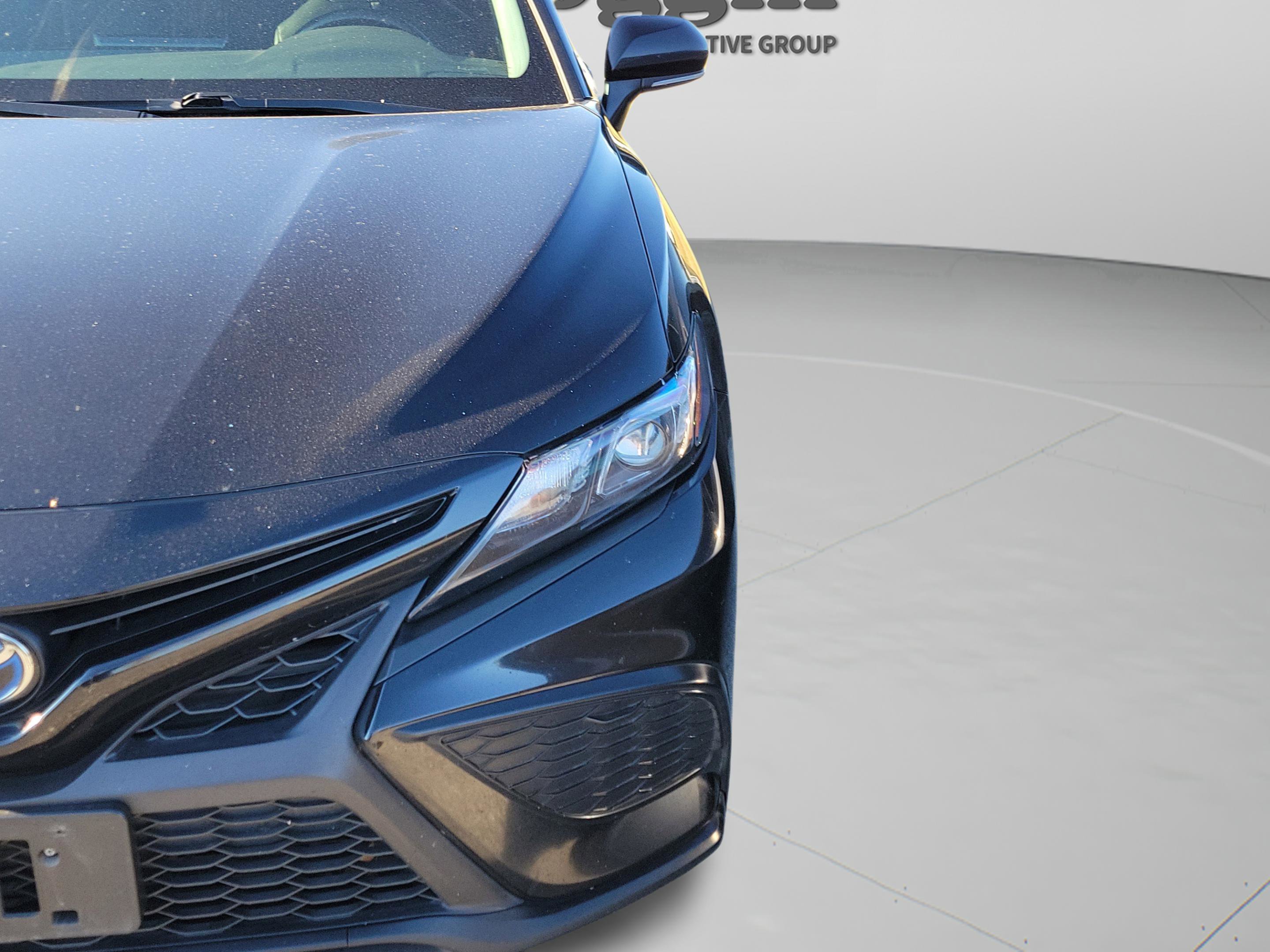 Used 2022 Toyota Camry SE image 27