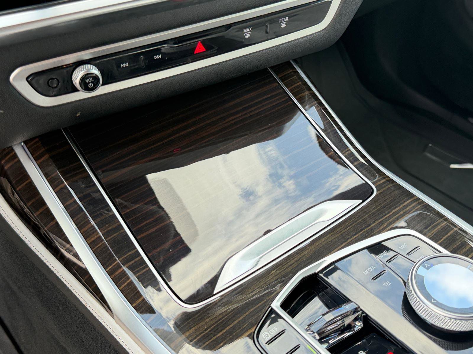 Used 2023 BMW X7 xDrive40i w/ Executive Package image 27